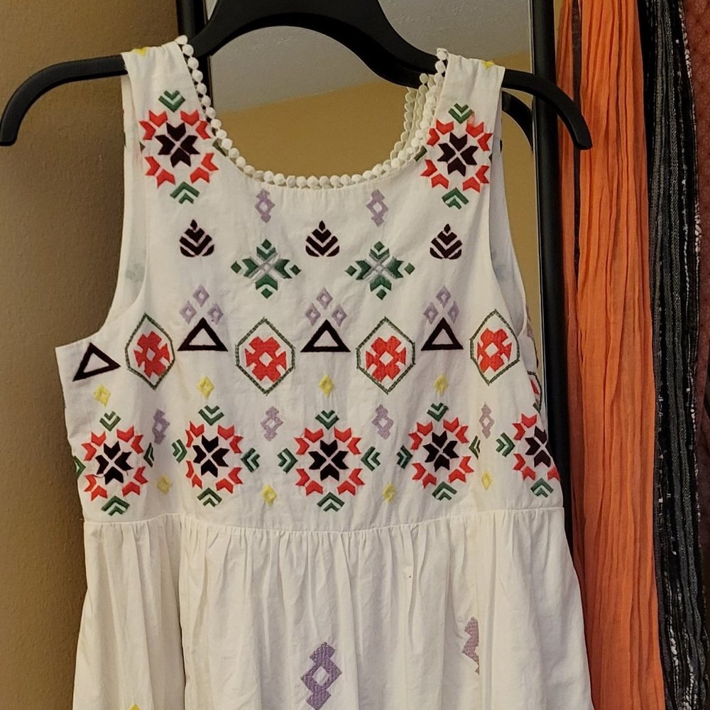 Dolly Embroidered Midi Dress - Picture 3 of 3
